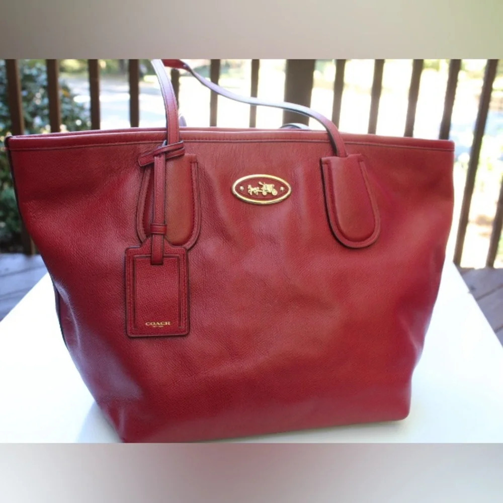 Coach Taxi Zip tote bag - Picture 15 of 16